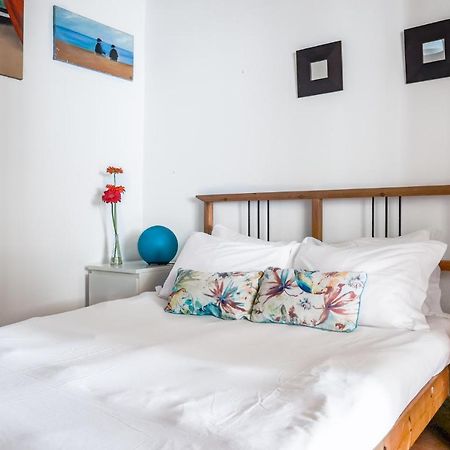 City Center Apt In Lively Bairro Alto! Lisbon Luaran gambar