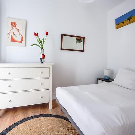 City Center Apt In Lively Bairro Alto! Lisbon Luaran gambar