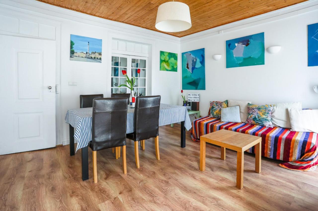 City Center Apt In Lively Bairro Alto! Lisbon Luaran gambar